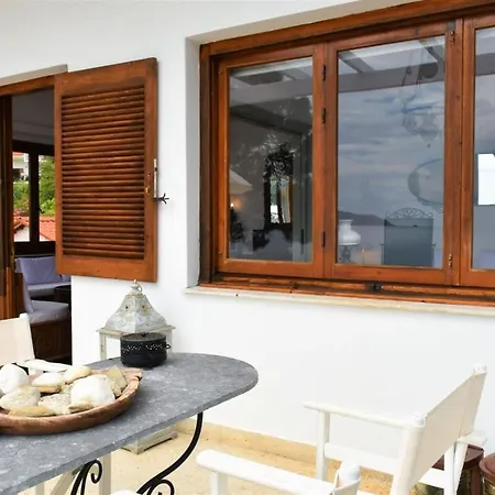 Anthi's Achladies (Skiathos)