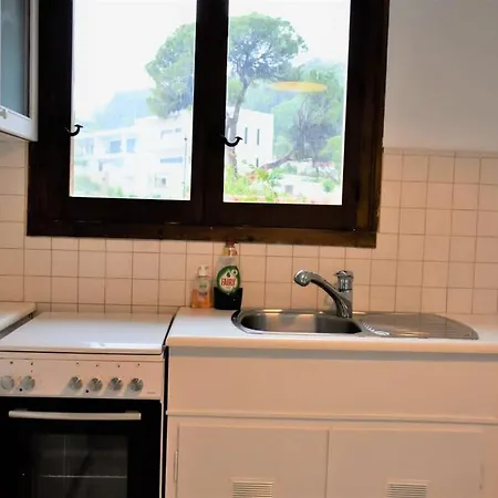 Anthi's Apartment *