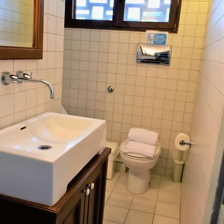 Anthi's Apartment *